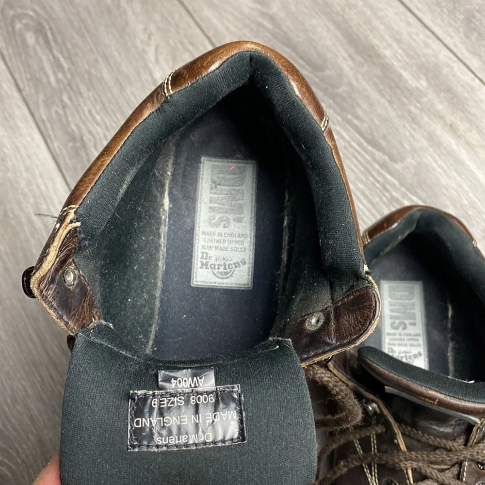 DrMartens, Men’s size 9 boots - Picture 9 of 11